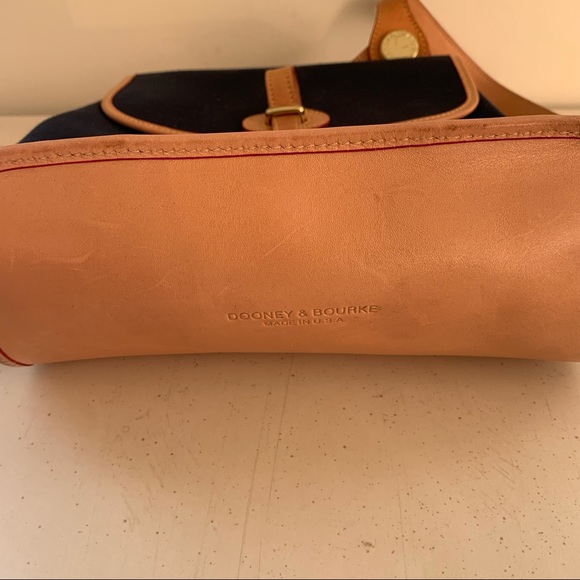 Dooney & Bourke Unique Bag Made in USA - Picture 9 of 16